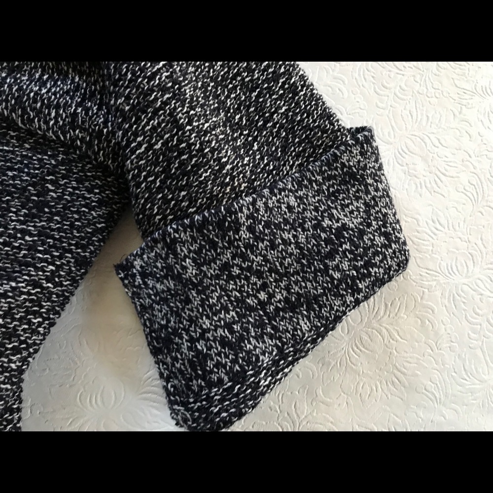 LOFT Oversized Knit Sweater - Picture 4 of 6